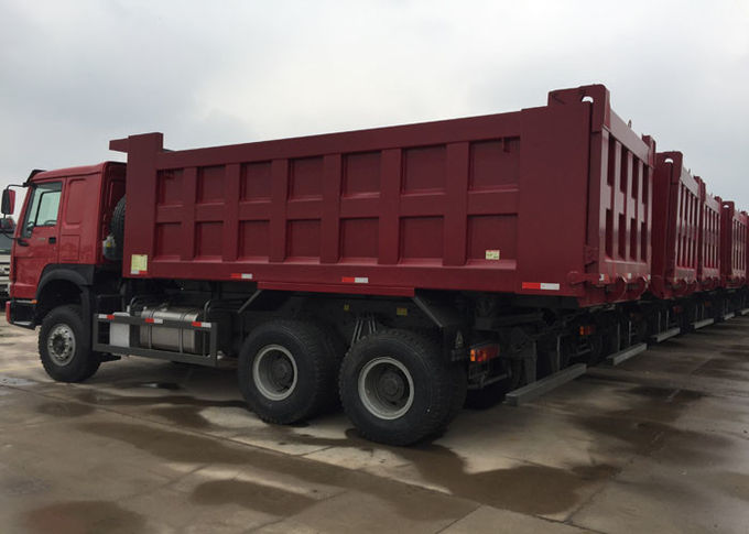 Ruedas 371HP LHD 10 - 25 CBM 30 del camión volquete 10 de HOWO - 40tons para la minería
