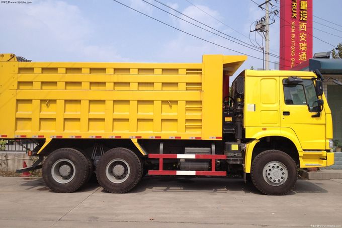Color amarillo resistente de Sinotruk Howo7 del neumático del camión volquete 20M3 6x4 del euro II 10