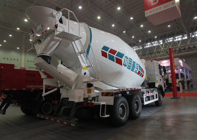 10CBM mezclador concreto montado remolque, camión de la bomba del mezclador concreto de las ruedas de RHD 10