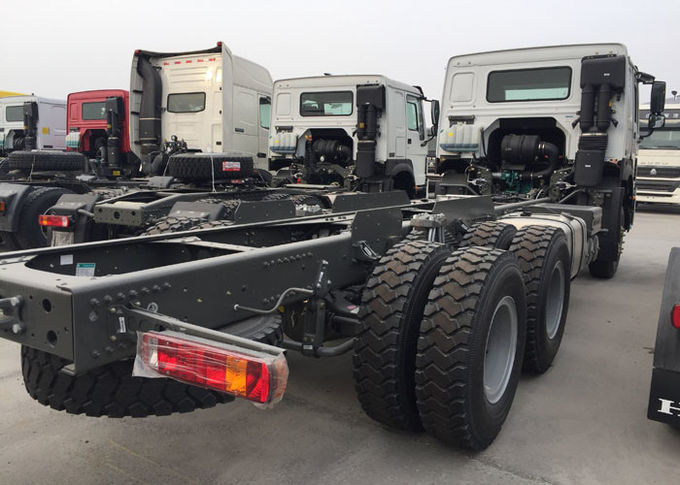 Cabina del euro 2 LHD 6X4 336HP HW76 del camión del cargo de SINOTRUK HOWO para el transporte
