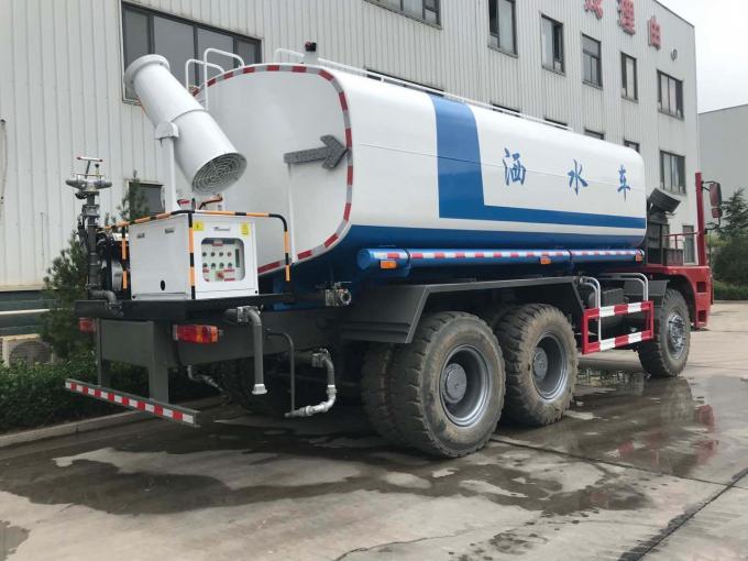 Camión del agua de Sinotruk 4X4 5-10ton 5-10cbm