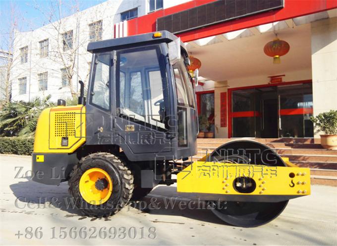 Envase de 3 weheels de los árboles 12 50 toneladas de Van Semi Trailer resistente 1
