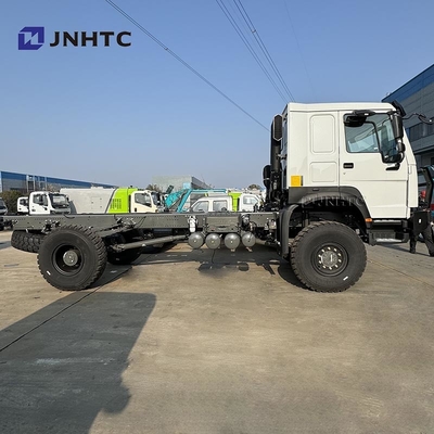 SINOTRUK HOWO 4X4 Vehículo de carga Transmisión Peso Camión chasis buen precio