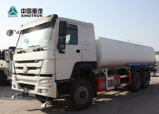 Camión de petrolero pasajero ISO de la regadera del agua de Howo Euro2 371hp 25000L