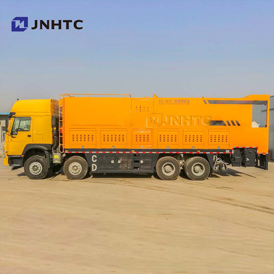 camión de goma HOWO A7 de 8x4 Asphalt Gravel Macadam Synchronous Sealing