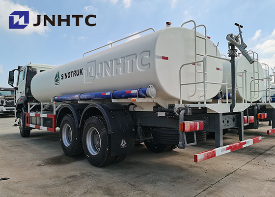 Agua de Sinotruk Hohan 1000l que asperja el rodillo impulsor del camión 4X2