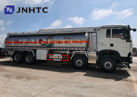 El depósito de gasolina de aceite de Sinotruk HOWO 8X4 acarrea capacidad 25000 litros