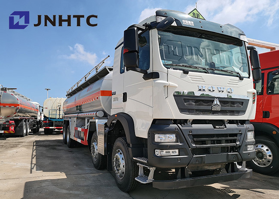 El depósito de gasolina de aceite de Sinotruk HOWO 8X4 acarrea capacidad 25000 litros