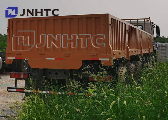Camiones traseros planos 31tons Lhd de Sinotruk 8x4 Hohan con el eje de altura regulable