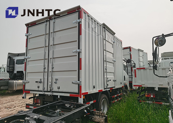 Cargo Van Truck Sinotruk Howo de la luz del combustible diesel 4x2 5ton