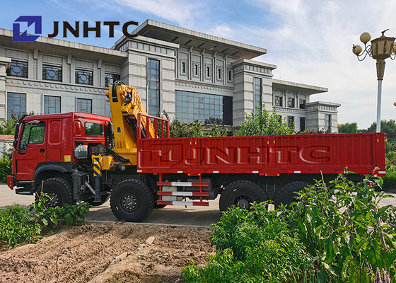 Sinotruck Howo 8x8 todo el camión del cargo de la impulsión de la rueda con las grúas de 30t 13t