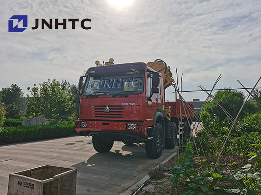 Sinotruck Howo 8x8 todo el camión del cargo de la impulsión de la rueda con las grúas de 30t 13t
