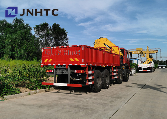 Sinotruck Howo 8x8 todo el camión del cargo de la impulsión de la rueda con las grúas de 30t 13t
