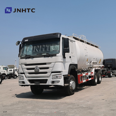 SINOTRUCK HOWO Camión volquete Varios materiales en polvo