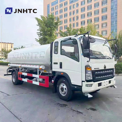 El tanque del camión del agua del camión 4X2 de la regadera de la luz 1000l de Sinotruck HOWO