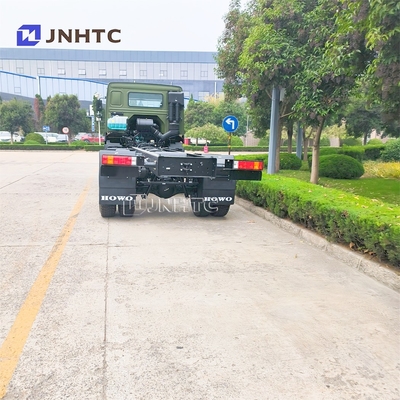 Sinotruk 8x8 con tracción en todas las ruedas Camión de carga pesada Camión de combustible diesel