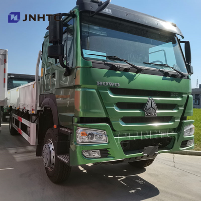 Vehículo de carga ligero de mano izquierda Howo 4x2 6 ruedas 300hp