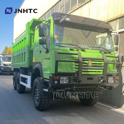 HOWO 6x6 con tracción a ruedas completas camión de carga pesada 22cbm Capacidad