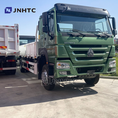 ODM HOWO Camión de carga con cercas 4X2 300HP Camión de carga de 6 ruedas