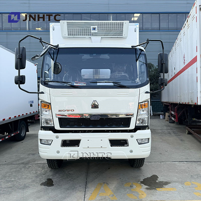Nuevo camión frigorífico Lihgt Sinotruck 4X2 5 toneladas para la refrigeración de alimentos Entrega bajo precio