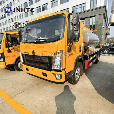 China Venta caliente Howo 4 Cbms Carretera Distribuidor de Asfalto Inteligente Camiones NUEVO rociador de betún Camión de Distribución de Asfalto