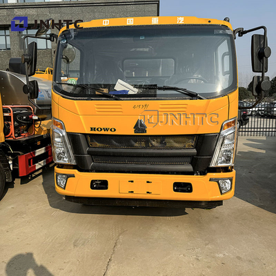 China Venta caliente Howo 4 Cbms Carretera Distribuidor de Asfalto Inteligente Camiones NUEVO rociador de betún Camión de Distribución de Asfalto