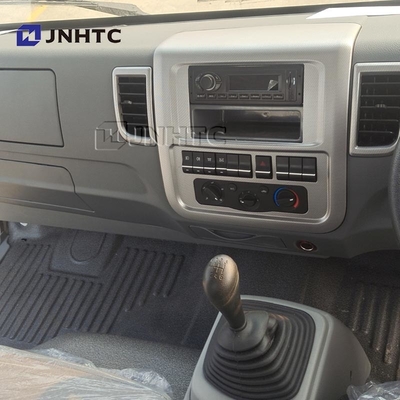 Howo Flatbed Light Duty Wrecker Remolque 4X2 3-5 toneladas con precio barato para la venta