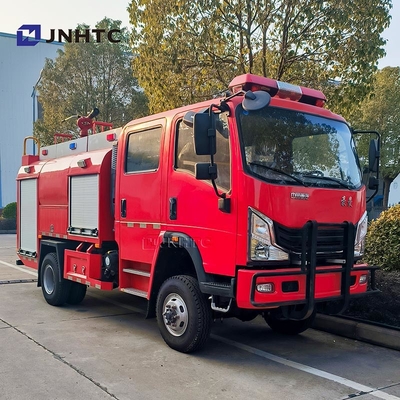 Nuevo camión contra incendios Howo 5000L Cisterna de espuma de agua 4X4 camión contra incendios buen precio