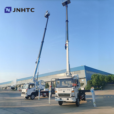Howo 4x2 Camión de cubo Plataforma de trabajo aérea Camión montado en gran altitud Camión de operación para el mantenimiento de la iluminación de la calle