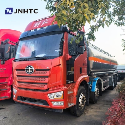 Nuevo FAW J6L 350HP 8X4 28000L 35000L 30000lL camión tanque de combustible de alta calidad