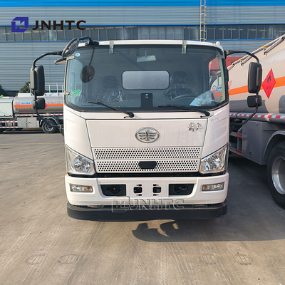 FAW 5000 litros de aceite de diésel ligeros transportador de capacidad tanque de combustible camión cisterna para la venta