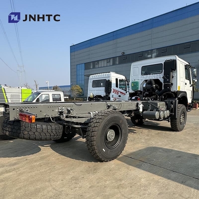 SINOTRUK HOWO 4X4 Vehículo de carga Transmisión Peso Camión chasis buen precio