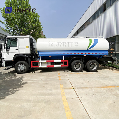 Nuevo Sinotruk Howo camión de tanque de agua de rocío 351 - 450hp 6x4 10 ruedas de China