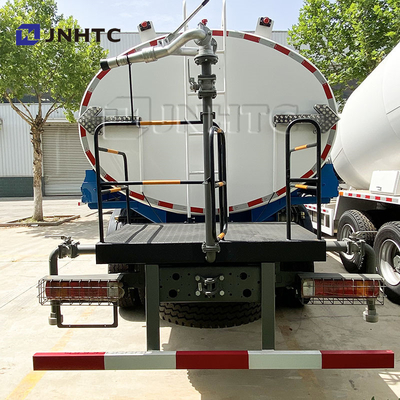 Nuevo Sinotruk Howo camión de tanque de agua de rocío 351 - 450hp 6x4 10 ruedas de China