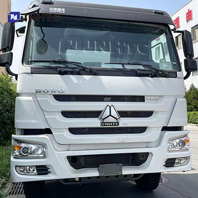 Nuevo camión tanque de petróleo Howo 6x4 400hp Capacidad 12 ruedas camión tanque de combustible para la venta