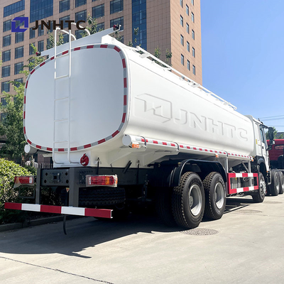 Buen precio Sinotruk Howo camión tanque de petróleo 6X4 400HP LHD camión tanque de petróleo de combustible diesel