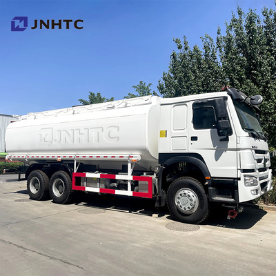 Buen precio Sinotruk Howo camión tanque de petróleo 6X4 400HP LHD camión tanque de petróleo de combustible diesel
