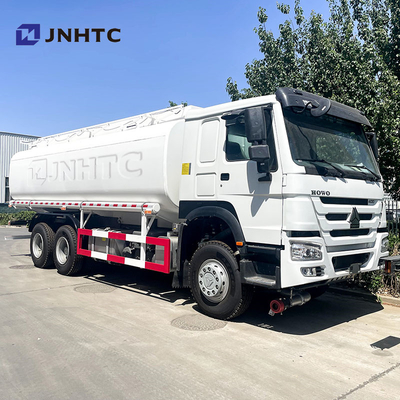 Buen precio Sinotruk Howo camión tanque de petróleo 6X4 400HP LHD camión tanque de petróleo de combustible diesel