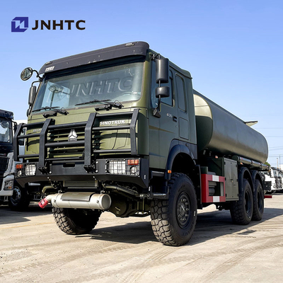 Sinotruk Howo Cisterna de aceite caliente 6x6 con todo el tracción LHD Cisterna de aceite de combustible diésel para la venta