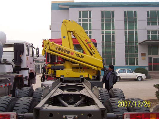 El camión del tractor de Sinotruk montó las grúas que las toneladas del equipo 336hp 6×4 XCMG12 Crane