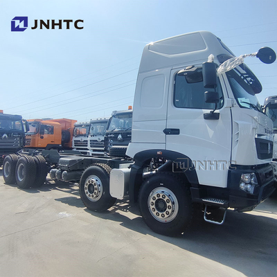 Venta caliente SINOTRUK HOWO T7S 6x4 camión de descarga camión de chasis diésel para África