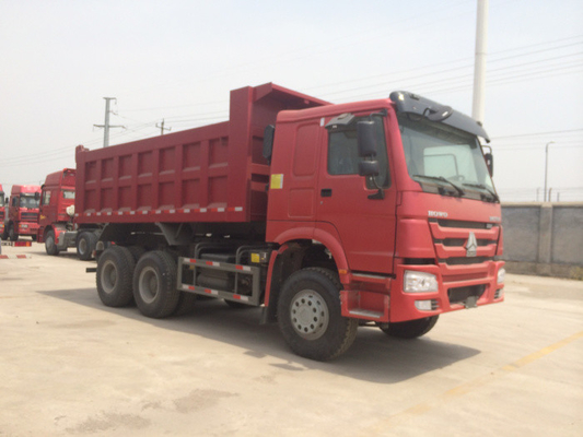 Camión volquete del color rojo 336hp Sinotruk Howo con 10 ruedas y capacidades 18m3