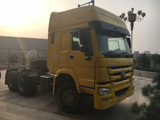 Camión duro y firme del motor 6×4/camión opcional del tractor de Howo del color