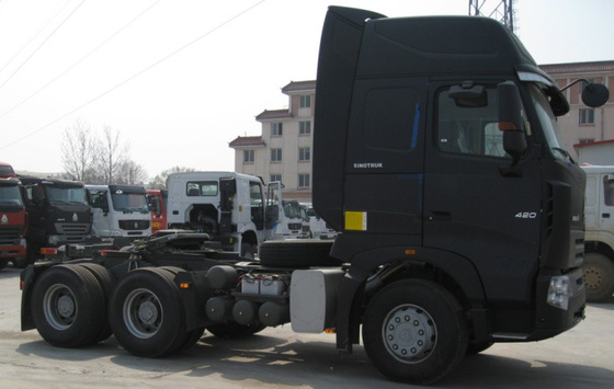 Camión 6X4 a prueba de mal tiempo Euro2 420HP ZZ4257V3247N1B del tractor de SINOTRUK LHD Howo A7