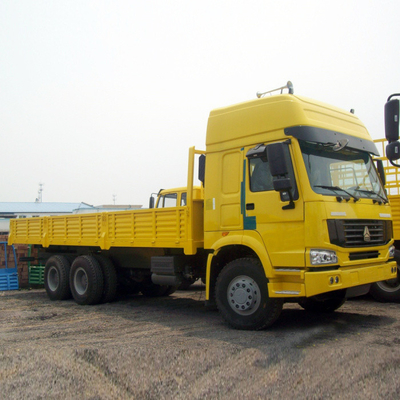 Camión amarillo del cargo del policía motorizado del color 6x4 10 del modelo de Sinotruk Howo7 para 40-50T