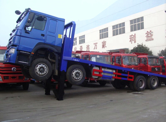 El camión pesado del cargo de Sinotruk Howo7 6x4 40T con 20 pies acuesta 10 ruedas 371hp