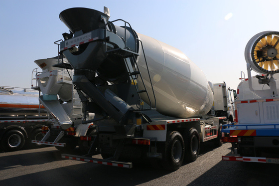 8×4 12m3 - camión Sinotruk Howo del mezclador concreto 16m3 con resistencia de la fuerza externa