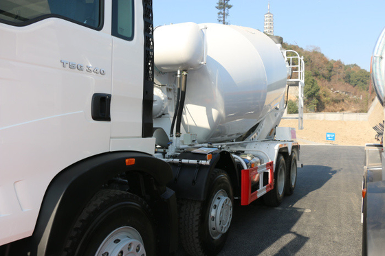 el anuncio publicitario de poca potencia del combustible diesel del camión del mezclador concreto 6x4 acarrea Sinotruk Howo7