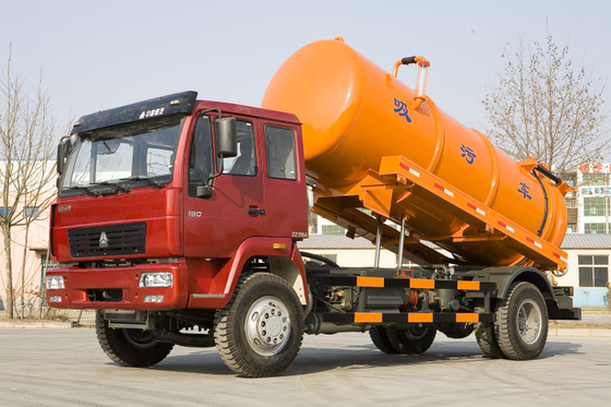 Camión de la limpieza del tanque séptico de la bomba de vacío de Sinotruk Howo7 16CBM que recoge el barro de aguas residuales