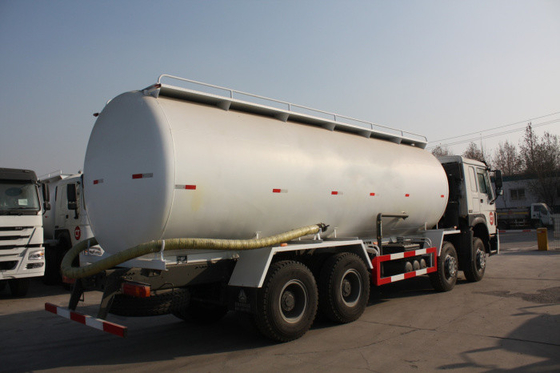 Coloree el camión opcional del depósito de gasolina 8x4 a prueba de mal tiempo con la estructura con marco de acero